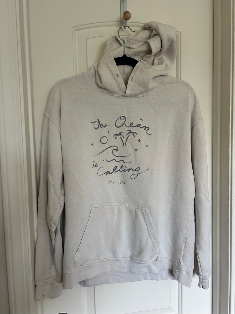 Pura Vida The Ocean Is Calling Hoodie • distressed beach wear